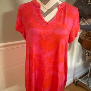 LuLaRoe Vibrant Red and Pink Short Sleeve Top